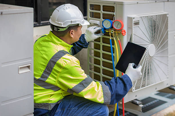 Professional Ac Installation technician working in Burton, OH